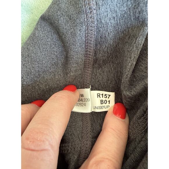 Reebok Women’s Leggings Gray Cropped Reflective Ankle - Medium - Picture 9 of 9